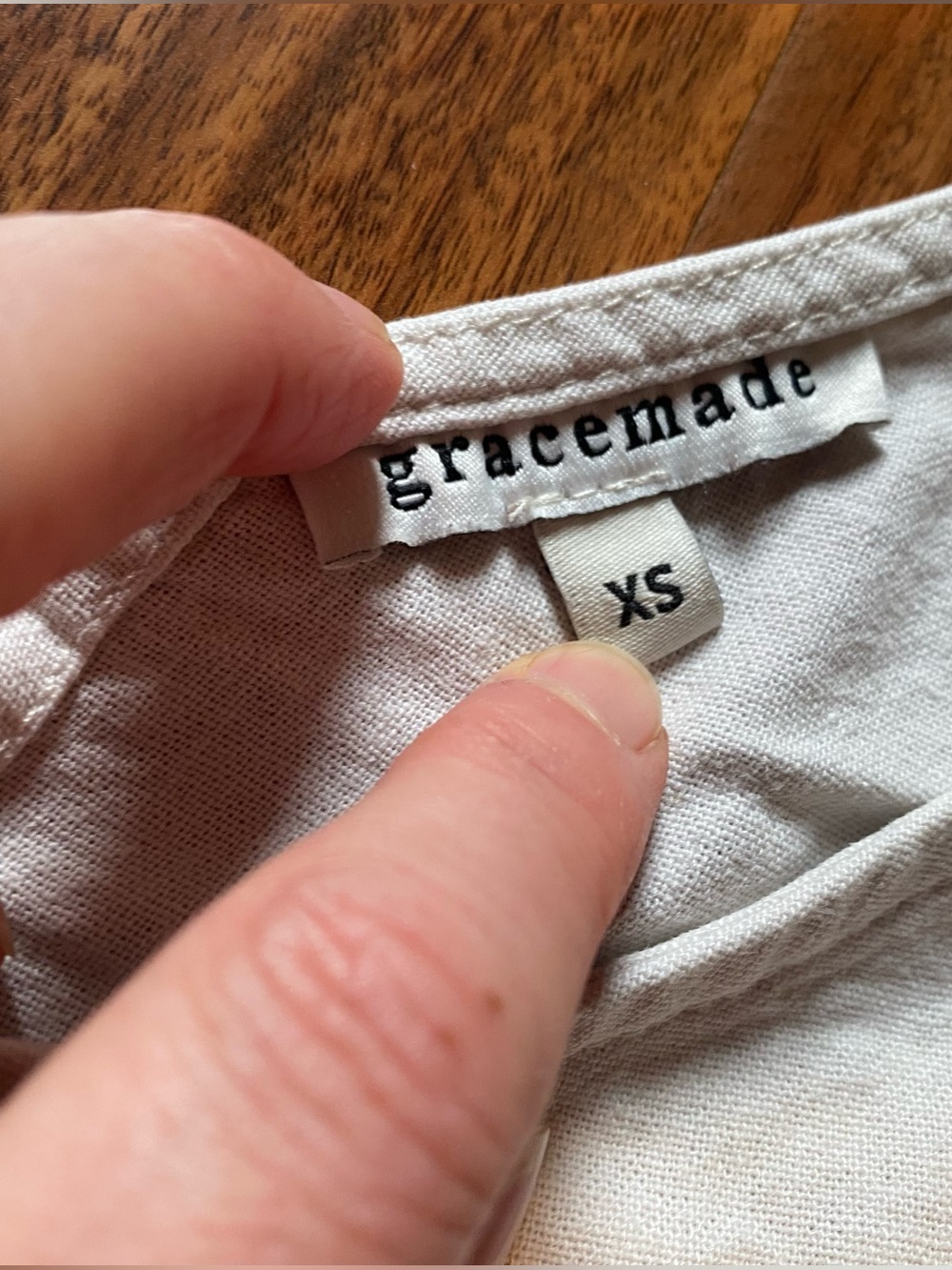 gracemade Button Back Jordan Reversible Top - Picture 9 of 12